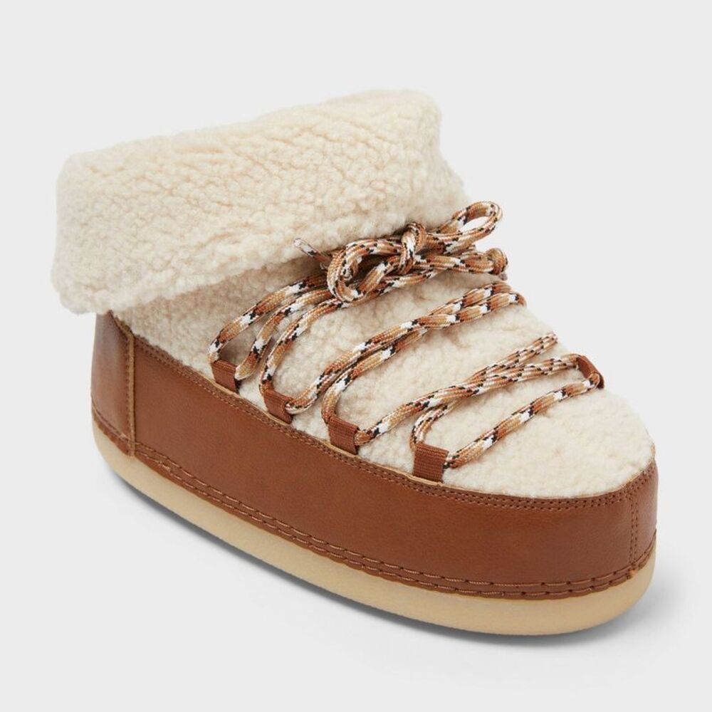 Women’s Zion Boots with Memory Foam Insole – Universal Thread Brown 8